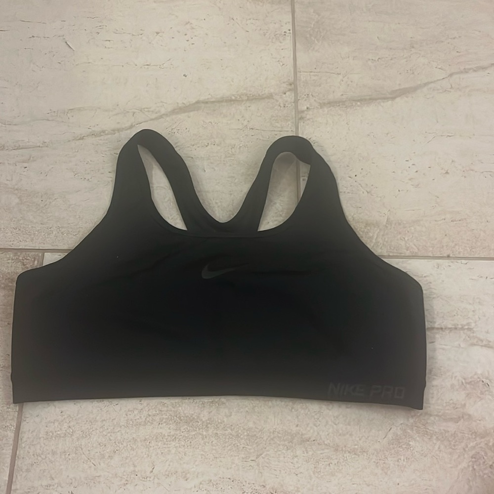 Black Nike Pro Sports Bra
